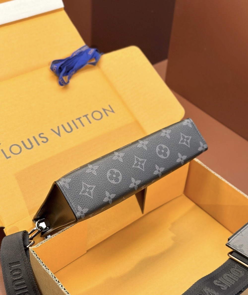 Anum Bags ln Luxury Bag --70213