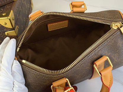 Anum Bags ln Luxury Bag --56883