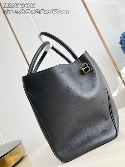 Anum Bags ln Luxury Bag --95746