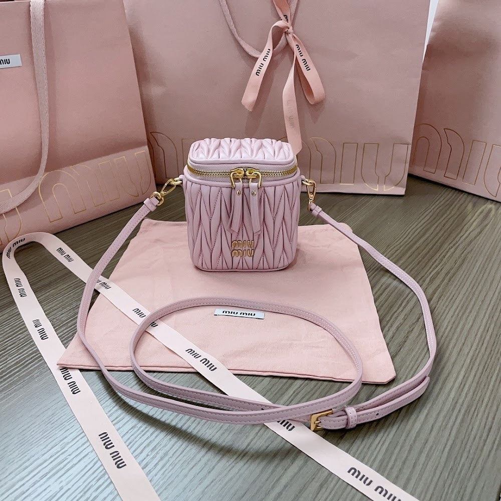Anum Bags Miun Miun Luxury Bag --123281