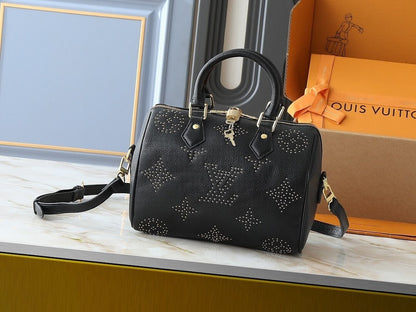 Anum Bags ln Luxury Bag --76729
