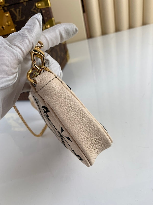 Anum Bags ln Luxury Bag --60815