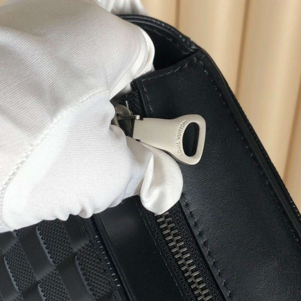 Anum Bags ln Luxury Bag --60671