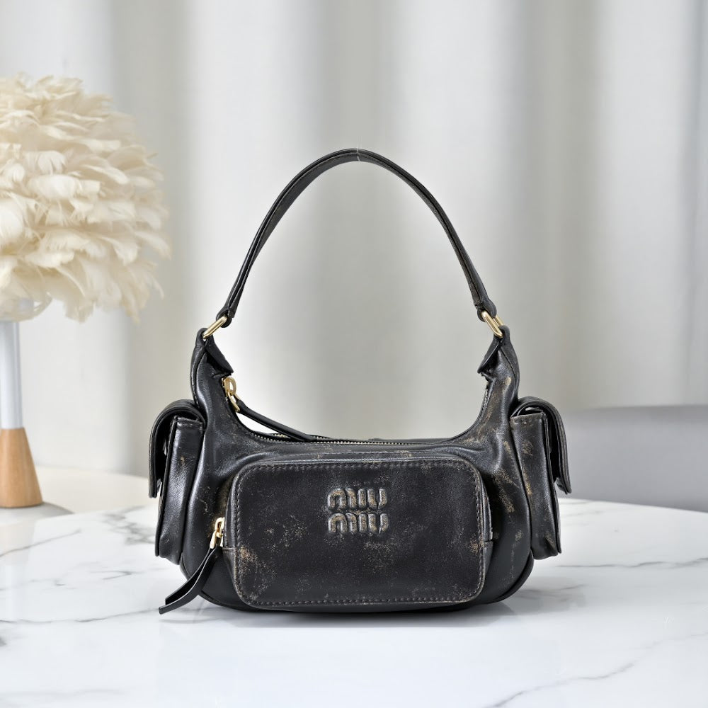 Anum Bags Miun Miun Luxury Bag --123630