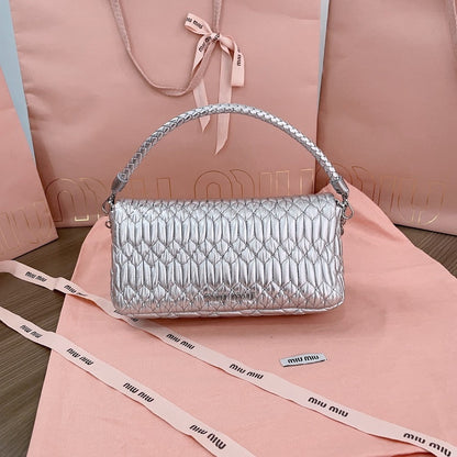 Anum Bags Miun Miun Luxury Bag --122872