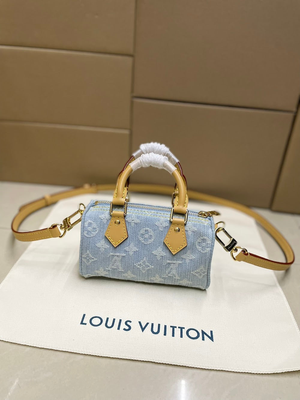 Anum Bags ln Luxury Bag --95998