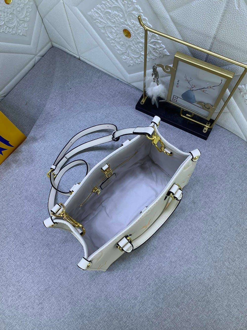 Anum Bags ln Luxury Bag --75942
