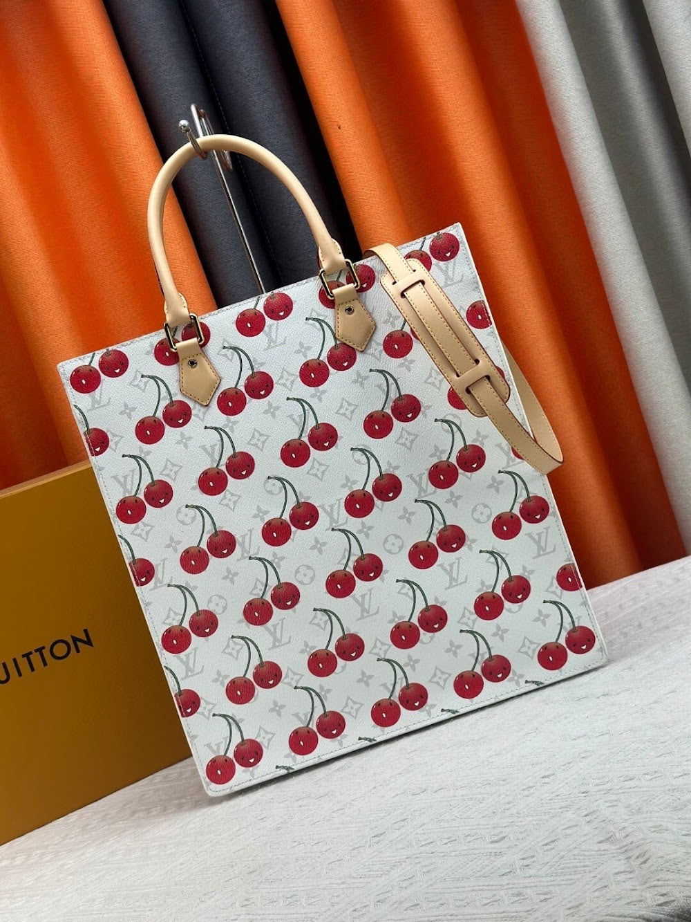 Anum Bags ln Luxury Bag --76859