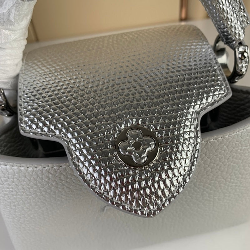 Anum Bags ln Luxury Bag --60719