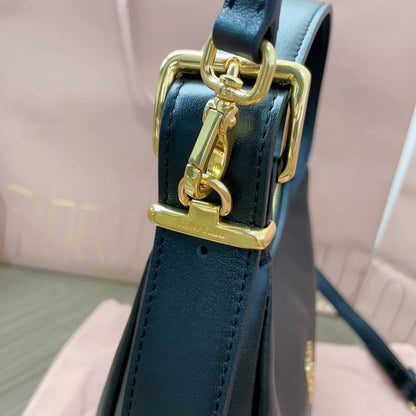 Anum Bags Miun Miun Luxury Bag --123304