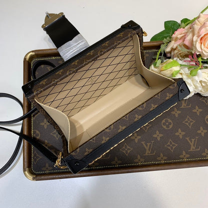 Anum Bags ln Luxury Bag --59857