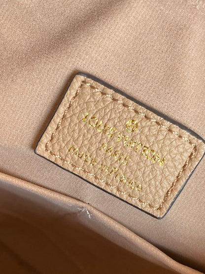 Anum Bags ln Luxury Bag --77970