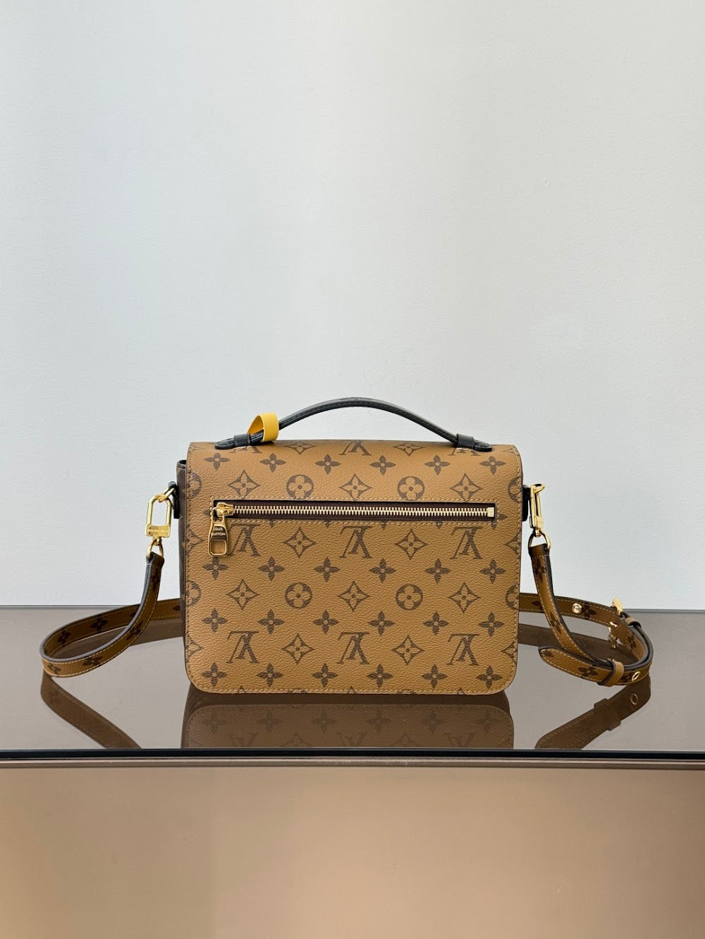 Anum Bags ln Luxury Bag --97342