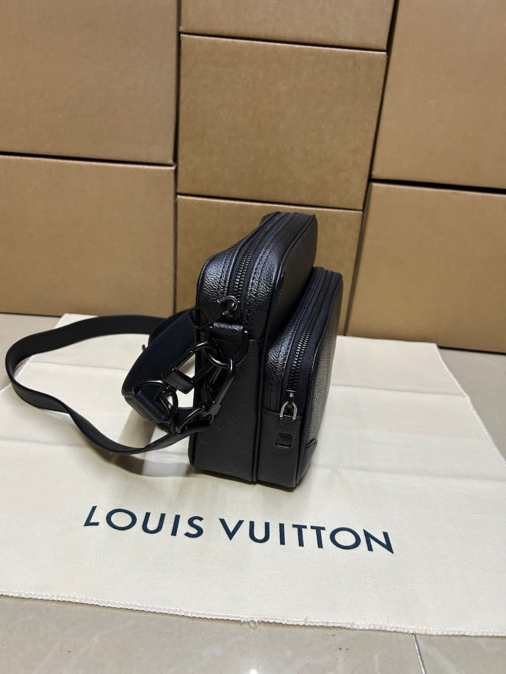 Anum Bags ln Luxury Bag --96316