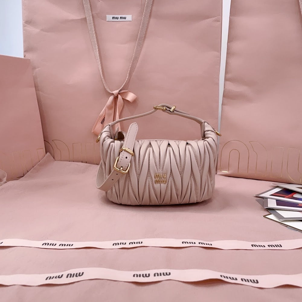 Anum Bags Miun Miun Luxury Bag --123702
