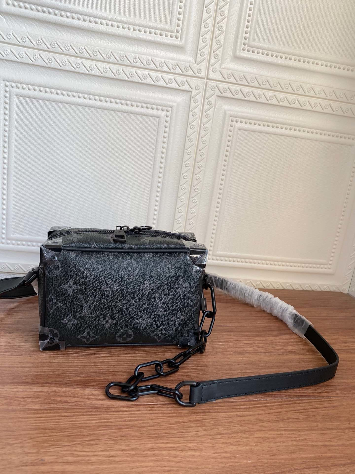 Anum Bags Detail