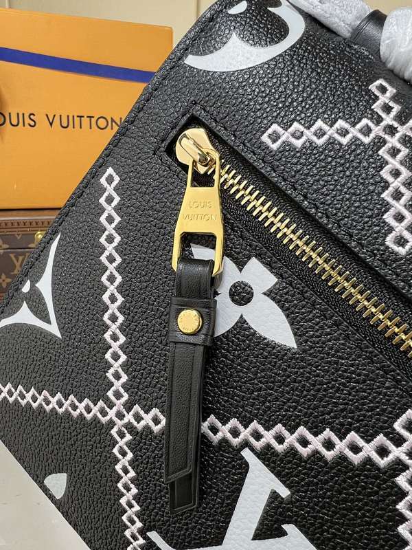 Anum Bags ln Luxury Bag --60746