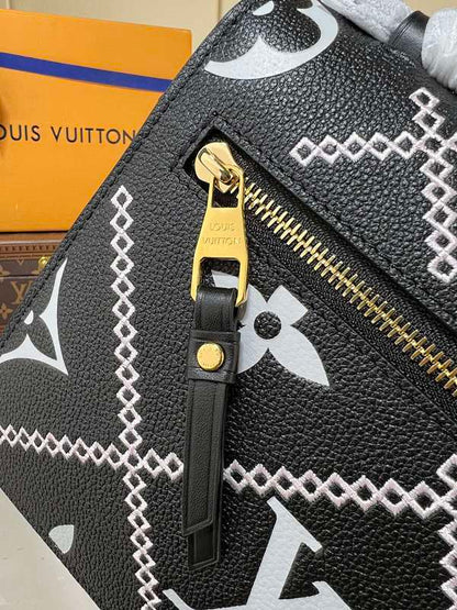 Anum Bags ln Luxury Bag --60746