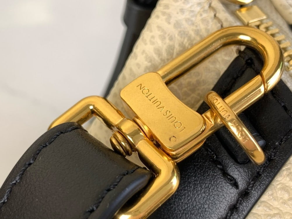Anum Bags ln Luxury Bag --62709
