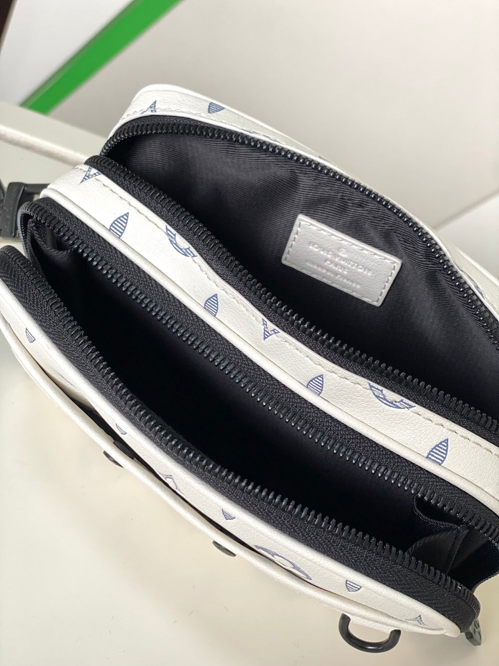 Anum Bags ln Luxury Bag --71728