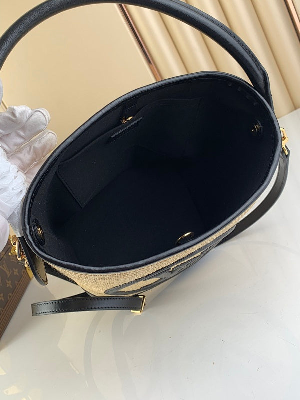 Anum Bags ln Luxury Bag --61056
