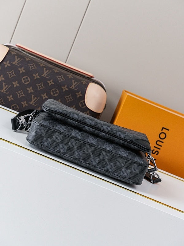 Anum Bags ln Luxury Bag --71416