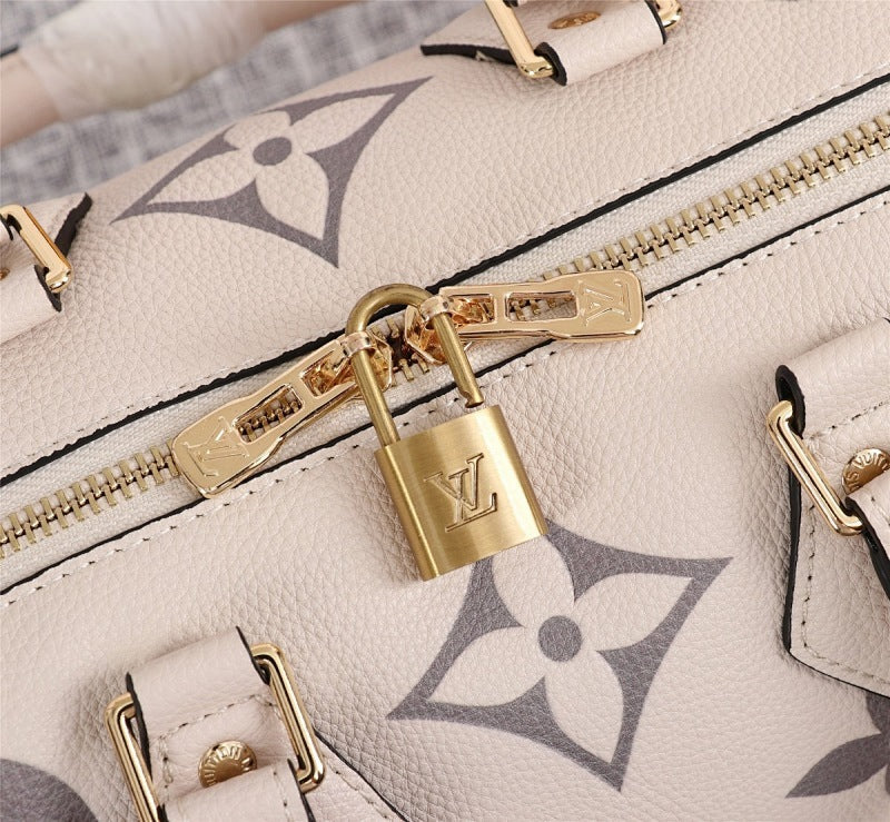 Anum Bags ln Luxury Bag --78164