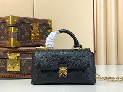 Anum Bags ln Luxury Bag --62600