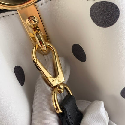 Anum Bags ln Luxury Bag --61021