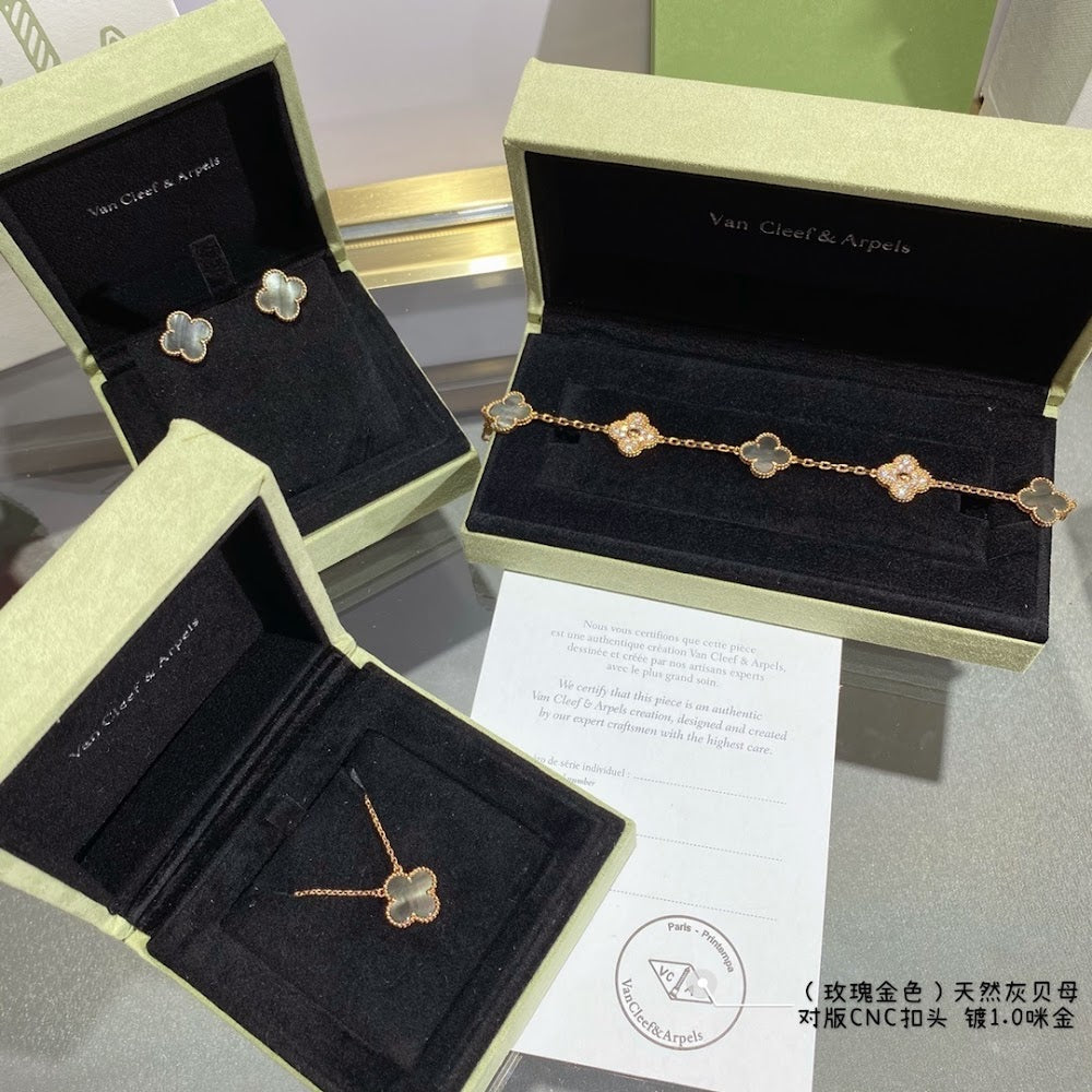 Anum Bags Luxury Necklace --55577