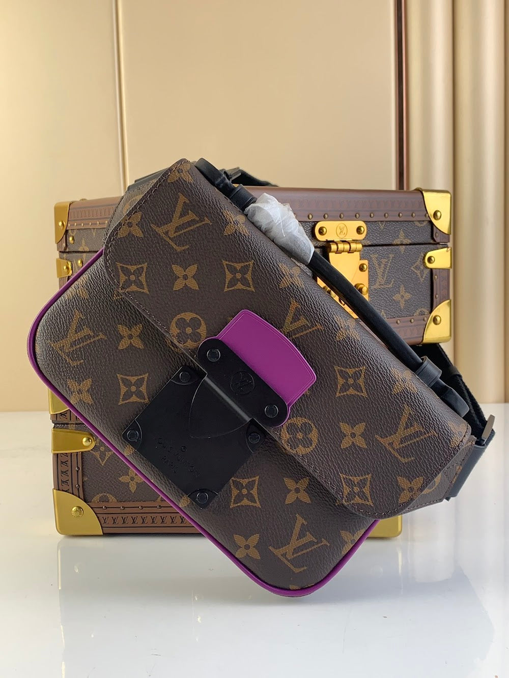 Anum Bags ln Luxury Bag --61157