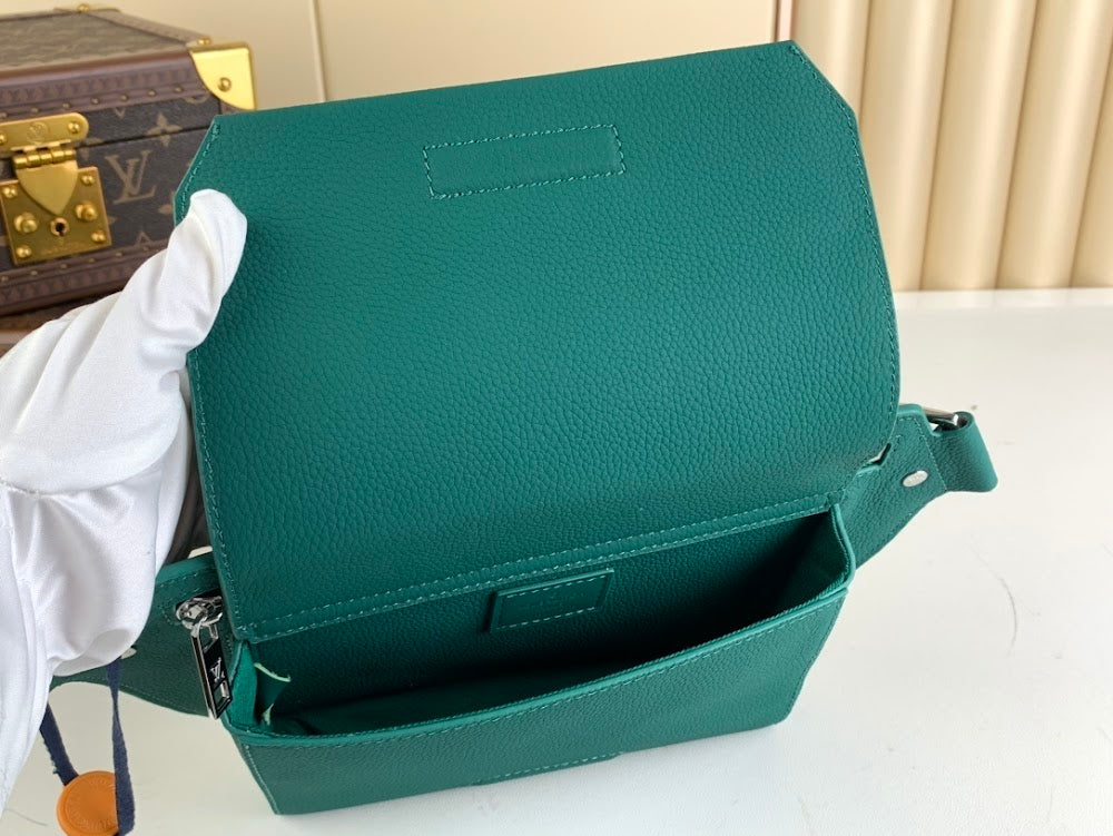 Anum Bags ln Luxury Bag --61714