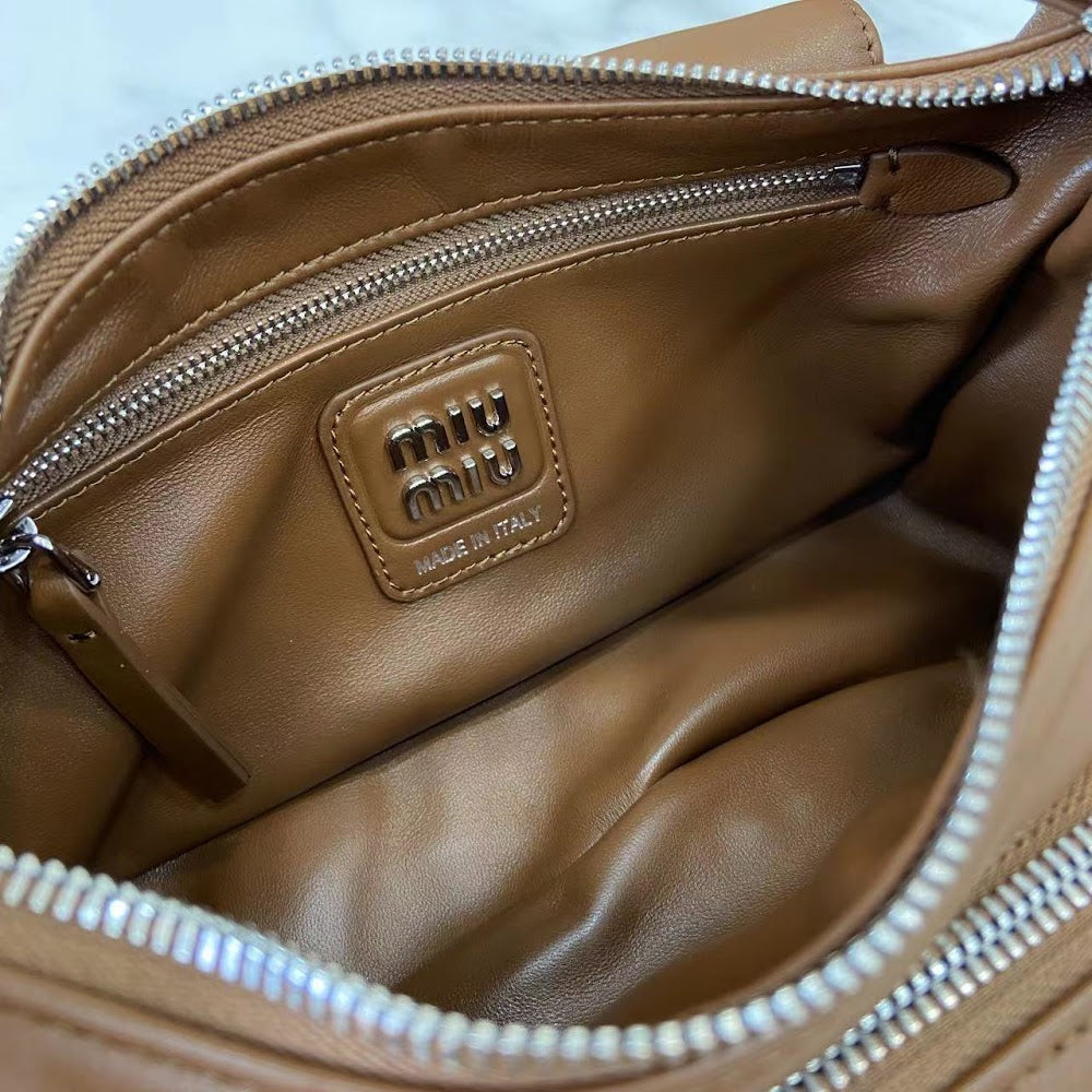 Anum Bags Miun Miun Luxury Bag --122368