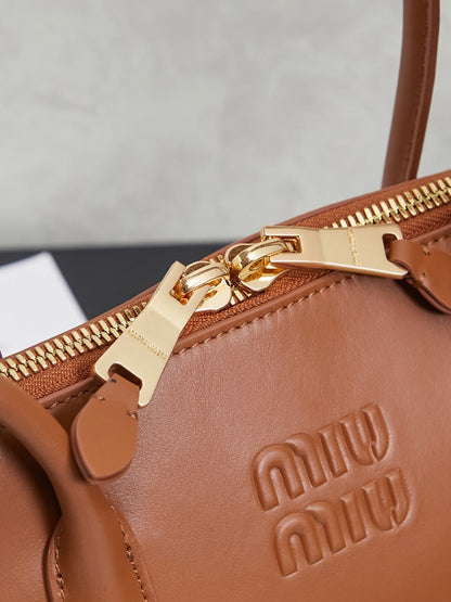 Anum Bags Miun Miun Luxury Bag --123105
