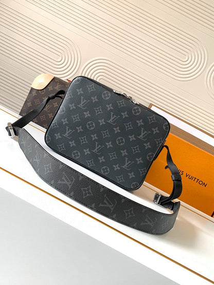 Anum Bags ln Luxury Bag --71015