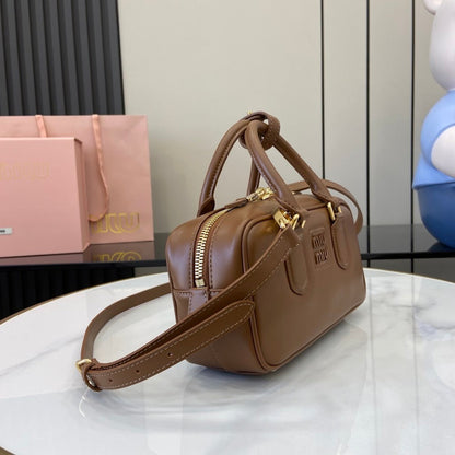 Anum Bags Miun Miun Luxury Bag --122183