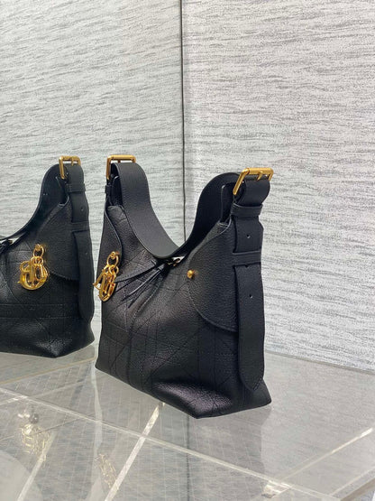 new-luxury-designer-bags-nm16733