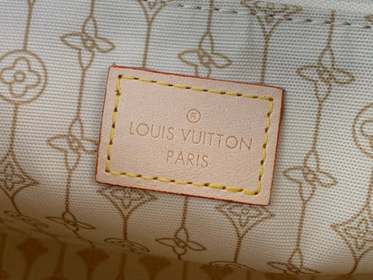 Anum Bags ln Luxury Bag --58941