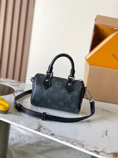 Anum Bags ln Luxury Bag --97390
