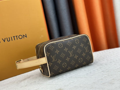 Anum Bags ln Luxury Bag --75986