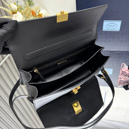 Anum Bags Pradn Luxury Bag --102589