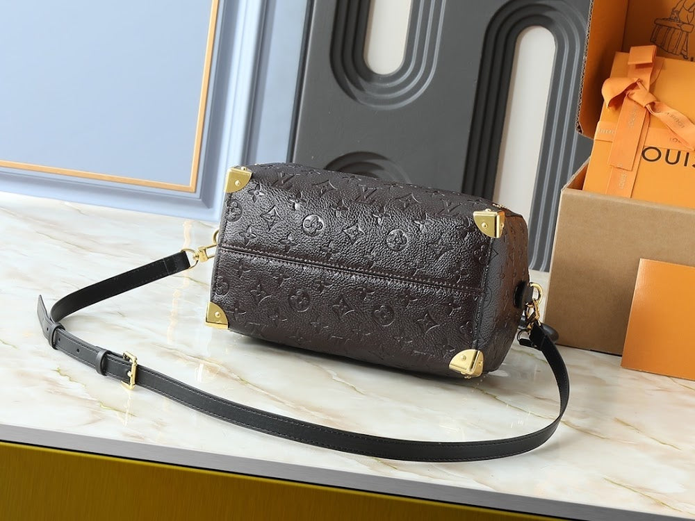 Anum Bags ln Luxury Bag --77241