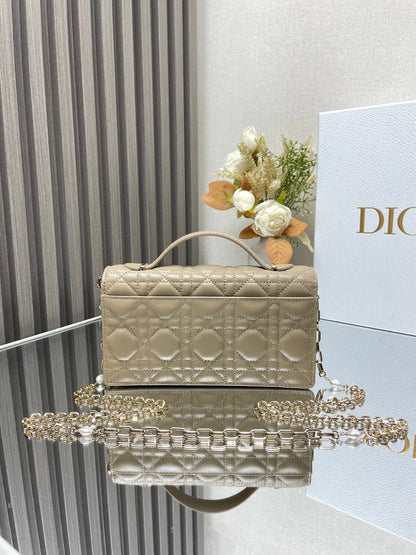 new-designer-premium-bags-nm15923