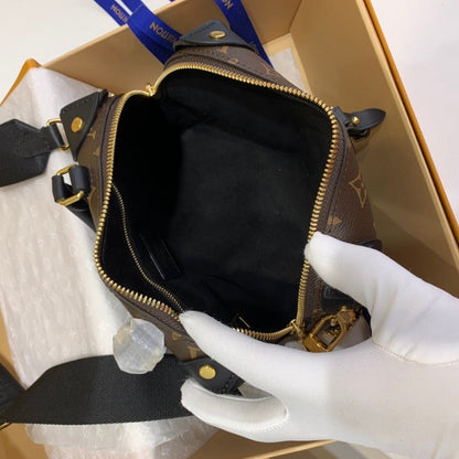 Anum Bags ln Luxury Bag --59605