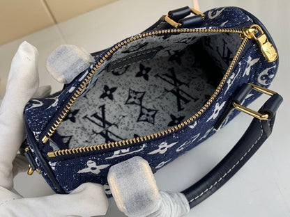 Anum Bags ln Luxury Bag --60691