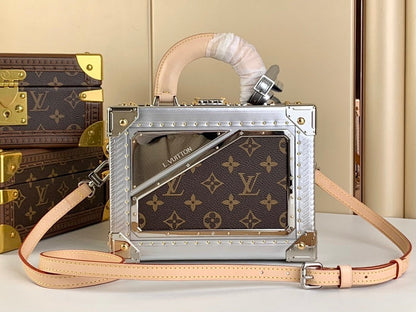 Anum Bags ln Luxury Bag --61227