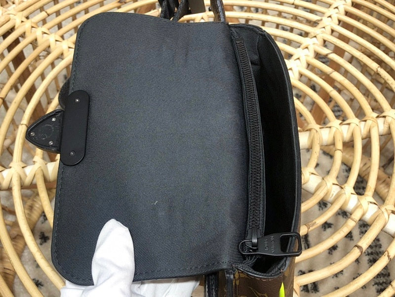 Anum Bags ln Luxury Bag --60087