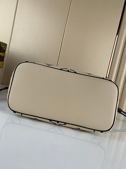 Anum Bags ln Luxury Bag --56949