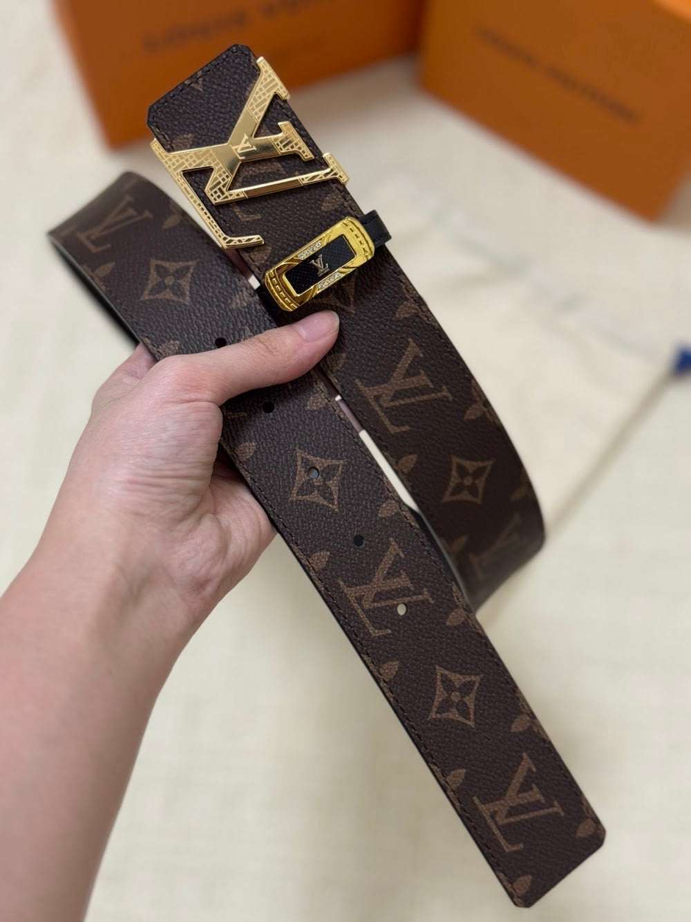 Anum Bags ln Luxury Belt --100779