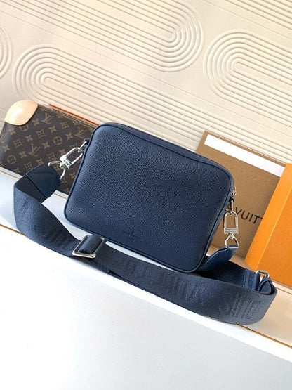 Anum Bags ln Luxury Bag --70977